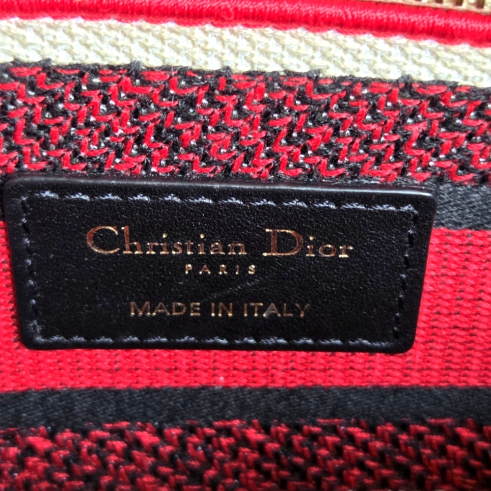 !!SOLD!! Authentic Christian Dior DiorAmour Lady D-Lite Medium - Picture 9 of 9